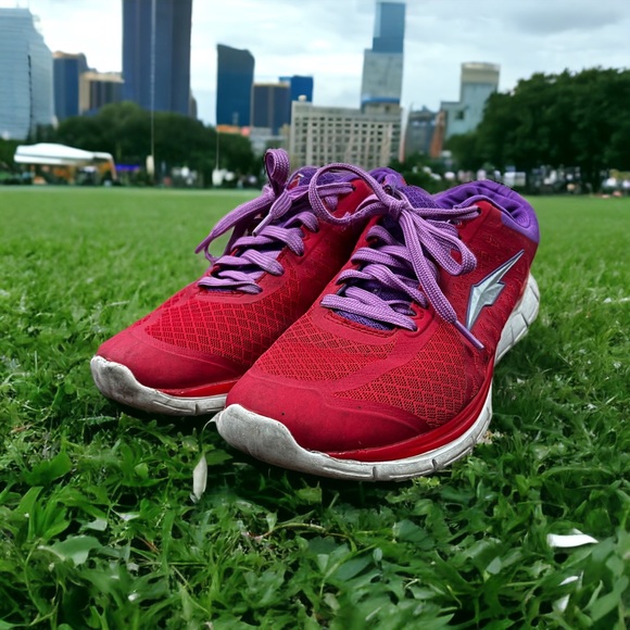 Avia Running Shoes Red Purple Gray Womens US Size 9 - Picture 10 of 10